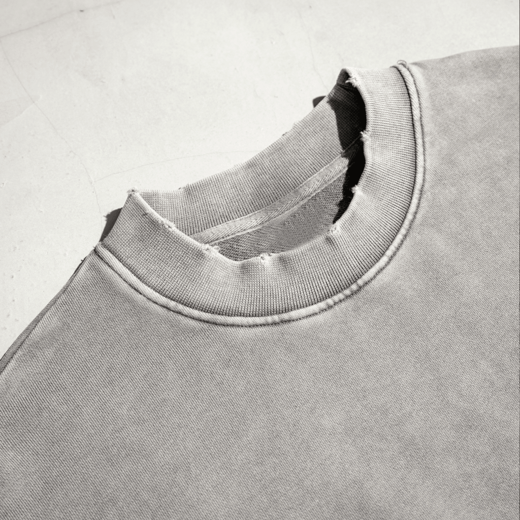 Washed Raw-Edge Cropped Crew Neck Sweatshirt