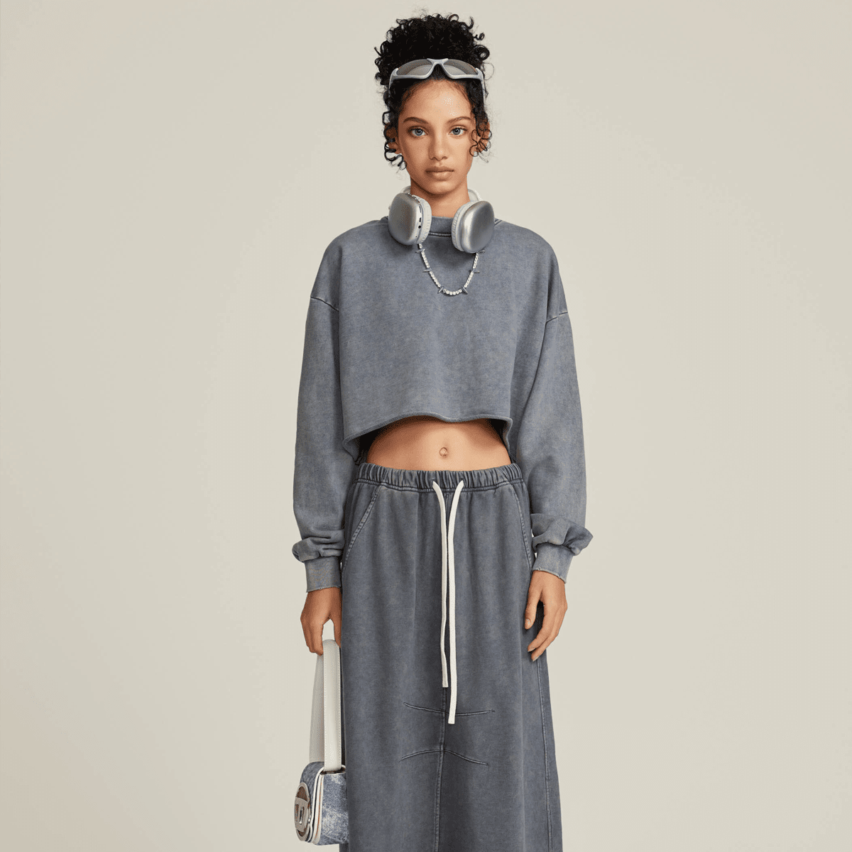 Washed Raw-Edge Cropped Crew Neck Sweatshirt