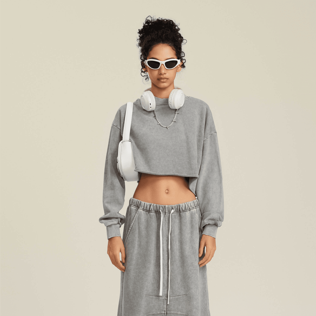 Washed Raw-Edge Cropped Crew Neck Sweatshirt