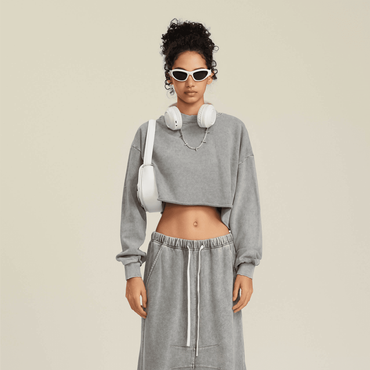 Washed Raw-Edge Cropped Crew Neck Sweatshirt